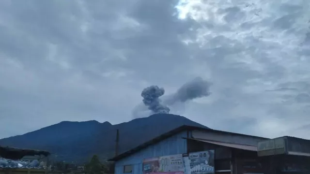 Erupsi Gunung Marapi, Gempa Hembusan Meningkat 1,5 Kali Lipat - GenPI.co