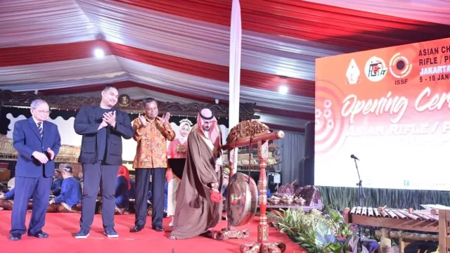 Menpora Dito Hadiri Upacara Pembukaan Asian Rifle/Pistol Championship 2024 - GenPI.co Menpora Dito Hadiri Upacara Pembukaan Asian Rifle/Pistol Championship 2024 - GenPI.co