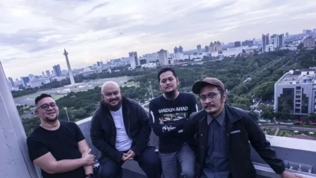 Vokalis Sore Ade Paloh Kadang Begadang Sebelum Meninggal Dunia - GenPI.co