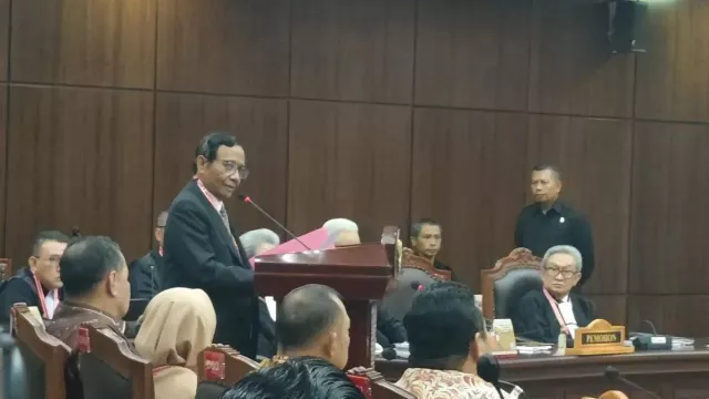 Mahfud MD Harap MK Selamatkan Demokrasi dan Hukum di Indonesia - GenPI.co