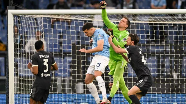 Dihajar Lazio, Kiper Juventus Merasa Bukan di Timnya Sendiri - GenPI.co