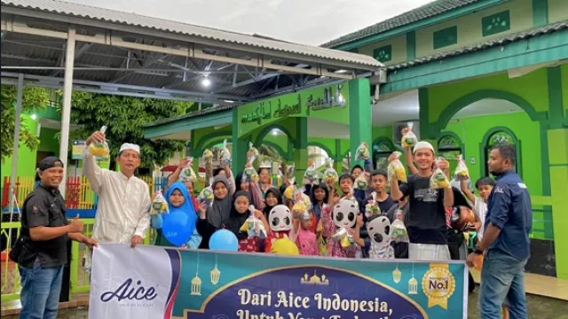 Aice Bagikan Jutaan Es Krim ke 5 Ribu Masjid di Seluruh Indonesia - GenPI.co