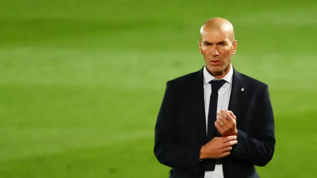 Tolak PSG dan Bayern Munchen, Zinedine Zidane Pilih Timnas Prancis - GenPI.co