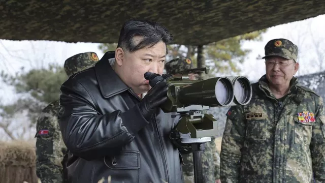 Penelitian Menemukan Sisa-sisa Rudal Milik Korea Utara di Ukraina - GenPI.co