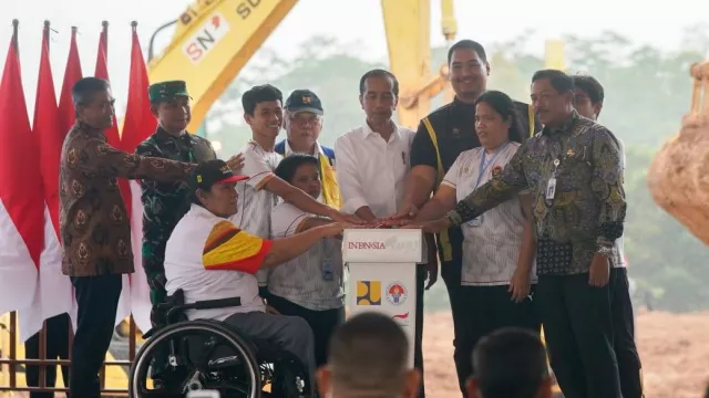 Menpora Dito Dampingi Presiden Jokowi Lakukan Groundbreaking Paralympic Training Center - GenPI.co Menpora Dito Dampingi Presiden Jokowi Lakukan Groundbreaking Paralympic Training Center - GenPI.co