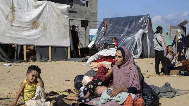 Kemenkes Gaza Sebut 25 Orang Tewas dan 50 Terluka dalam Serangan Israel di Tenda Kamp - GenPI.co