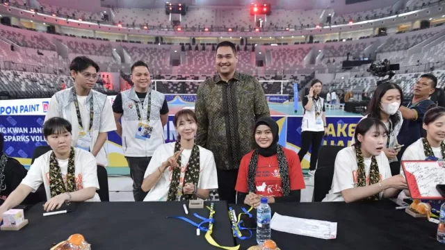 Menpora Dito Hadiri acara Fan Signing Red Sparks dan Indonesia All Star - GenPI.co Menpora Dito Hadiri acara Fan Signing Red Sparks dan Indonesia All Star - GenPI.co