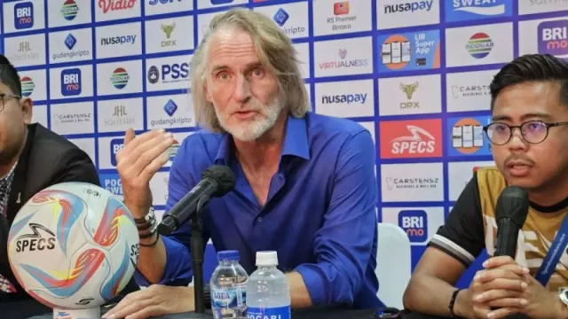 Dewa United Puas, Kontrak Pelatih Jan Olde Riekerink Diperpanjang - GenPI.co Dewa United Puas, Kontrak Pelatih Jan Olde Riekerink Diperpanjang - GenPI.co