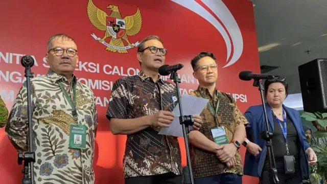 Pansel Sebut 4 Peserta Tak Hadiri Tes Tertulis Calon Anggota Dewas KPK - GenPI.co Pansel Sebut 4 Peserta Tak Hadiri Tes Tertulis Calon Anggota Dewas KPK - GenPI.co