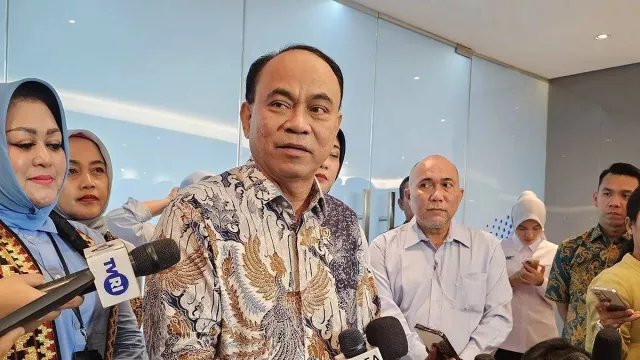 Kominfo Putus Akses 2,7 Juta Konten Judi Online hingga Batasi Nominal Transfer Pulsa - GenPI.co
