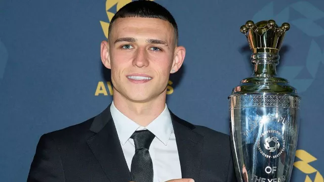 Jadi Pemain Terbaik PFA, Phil Foden Merasa Terkesima - GenPI.co