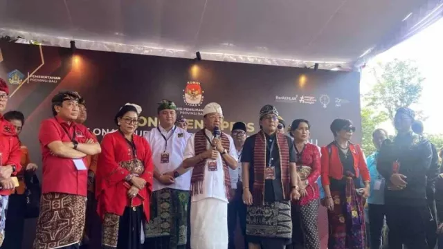 Wayan Koster Janjikan Infrastruktur dan Pertumbuhan Ekonomi Jika Menang Pilkada Bali - GenPI.co Wayan Koster Janjikan Infrastruktur dan Pertumbuhan Ekonomi Jika Menang Pilkada Bali - GenPI.co