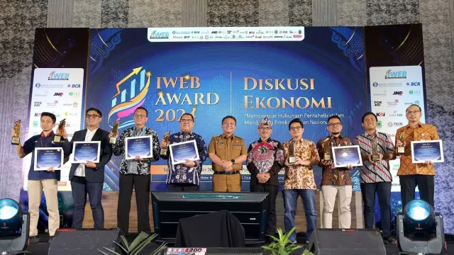 Selain Wujud Apresiasi, IWEB Award Dorong Keberlanjutan dalam Keterbukaan Informasi - GenPI.co