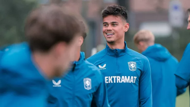 Bos FC Twente Sebut Mees Hilgers Berpeluang Pindah Sebelum Akhir Tahun - GenPI.co