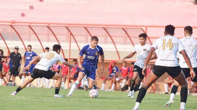 Melawat ke Kandang Dewa United, Persik Kediri Bertekad Raih Hasil Maksimal - GenPI.co Melawat ke Kandang Dewa United, Persik Kediri Bertekad Raih Hasil Maksimal - GenPI.co