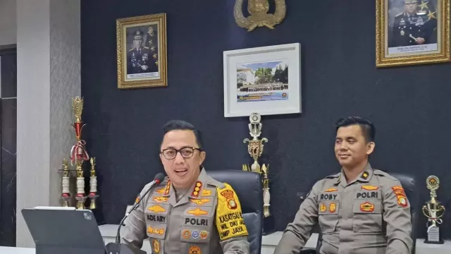 Ini Alasan Pegawai Komdigi Bisa Urus Pemblokiran Judi Online Meski Tak Lolos Seleksi - GenPI.co Ini Alasan Pegawai Komdigi Bisa Urus Pemblokiran Judi Online Meski Tak Lolos Seleksi - GenPI.co