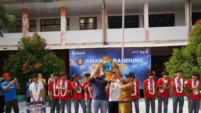  Telkomsel Bagikan 1.000 Voucher di SMAN 18 Bandung - GenPI.co