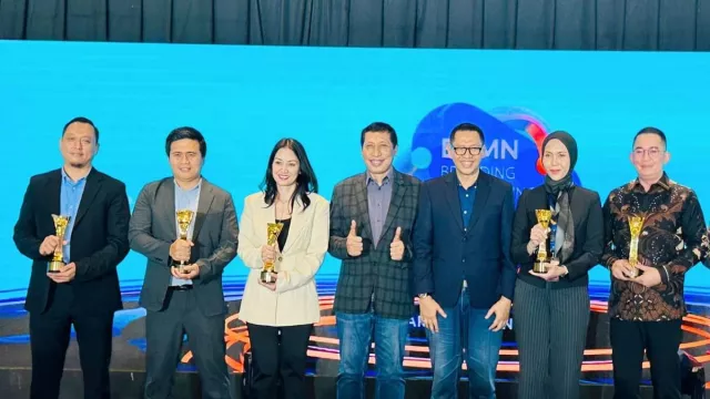 Pos Indonesia Raih Penghargaan Tertinggi di BUMN Branding dan Marketing Awards 2024 - GenPI.co