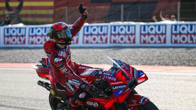 Gagal Juara Dunia MotoGP 2024, Francesco Bagnaia Akan Balas di 2025 - GenPI.co