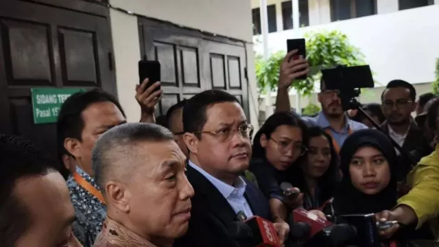 Tim Hukum Tom Lembong Siapkan 5 Saksi Ahli di Sidang Praperadilan - GenPI.co