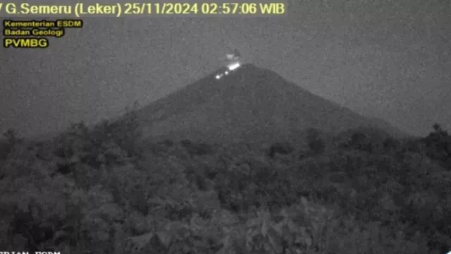 Gunung Semeru Erupsi 16 Kali, Ini Kondisinya - GenPI.co