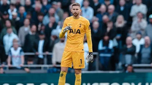 Kisah Kiper Tottenham yang Tetap Main Meski Patah Ankle Saat Bantai Man City - GenPI.co