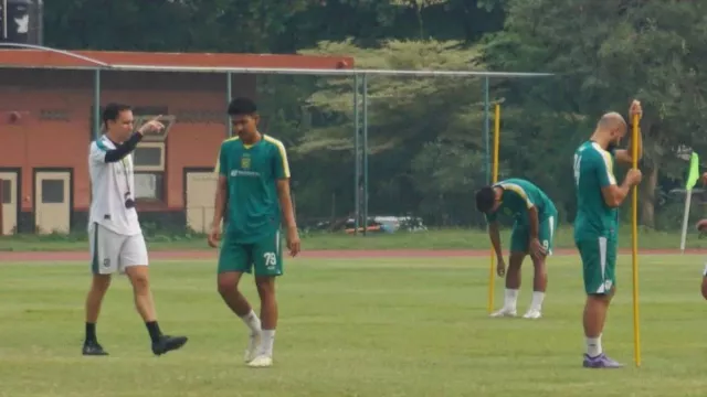 Libur Pilkada Serentak 2024, Skuad Persebaya Surabaya Tetap Berlatih - GenPI.co