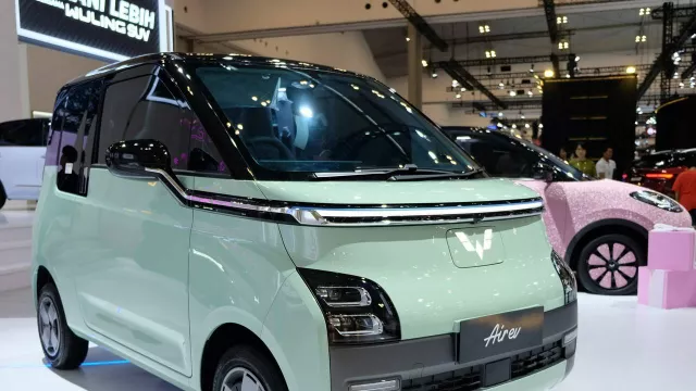 Ramaikan Gaikindo Jakarta Auto Week 2024, Wuling Pamerkan Air ev - GenPI.co