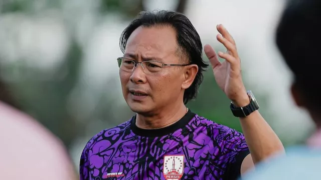 Debut Pelatih Baru Persis Solo, Ong Kim Swee Tantang Barito Putera di Stadion Manahan - GenPI.co