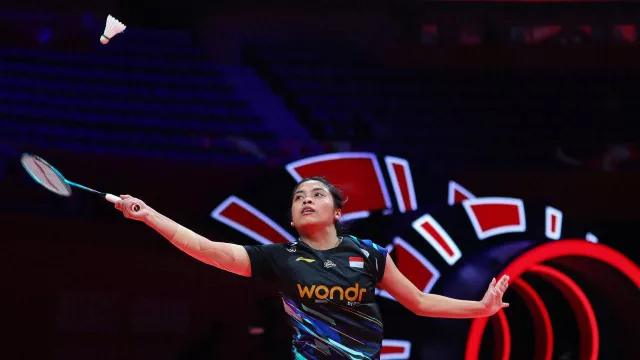 Kecewa Kalah di Hari Pertama BWF World Tour Finals 2024, Gregoria Bongkar Biang Kerok - GenPI.co