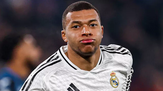 Bantu Real Madrid Bungkam Atalanta, Kylian Mbappe Malah Cedera - GenPI.co