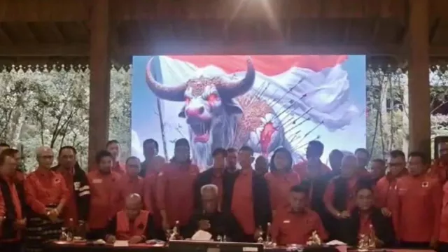 PDIP Resmi Pecat Jokowi, Gibran, dan Bobby Nasution dari Kader Partai - GenPI.co