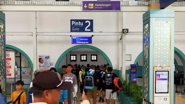 Buruan Pesan! Tiket Kereta Api Libur Natal dan Tahun Baru di Daop 1 Jakarta Masih Tersedia - GenPI.co