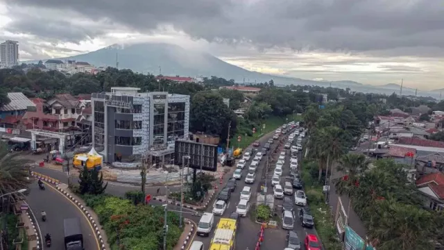 Libur Natal, 27.000 Kendaraan Masuk Puncak Bogor - GenPI.co