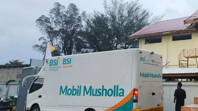 Permudah Suporter Beribadah, BSI Hadirkan Mobil Musala di Liga 2 di Banda Aceh - GenPI.co