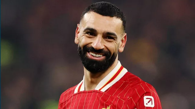 Mohamed Salah Bakal Ikuti Cristiano Ronaldo, Awet Main Sampai Tua! - GenPI.co