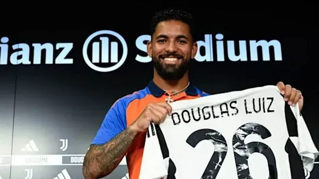 Lepas Renato Veiga ke Juventus, Chelsea Incar Douglas Luiz - GenPI.co