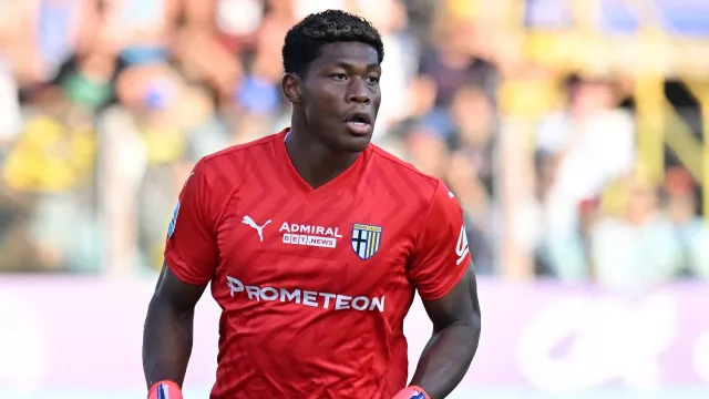 Zion Suzuki Siap Gantikan Andre Onana di Manchester United - GenPI.co