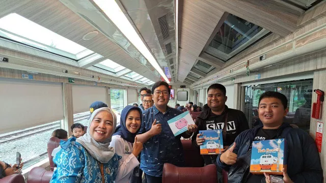 Meriahkan Imlek, KAI Wisata Bagi-Bagi Angpau di Kereta Panoramic - GenPI.co