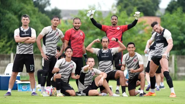 Tajam di Depan, Rawan di Belakang! Persija Jakarta Fokus Perbaiki Lini Pertahanan - GenPI.co