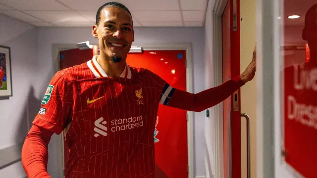 Arne Slot Buka-bukaan soal Kontrak Virgil van Dijk di Liverpool - GenPI.co