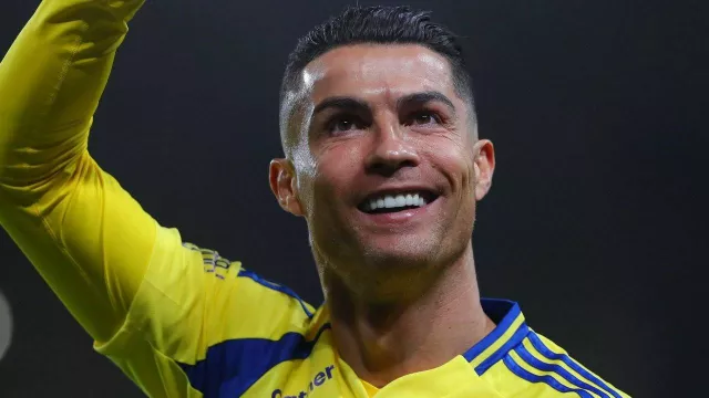 Gaji Selangit! Cristiano Ronaldo Kembali Jadi Atlet dengan Bayaran Tertinggi 2024 - GenPI.co