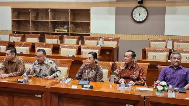 Sri Mulyani Tegaskan Efisiensi PTN Hanya di MICE, UKT Tak Boleh Naik! - GenPI.co