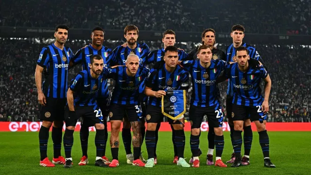 Inter Milan Masih Main di 3 Kompetisi, Simone Inzaghi Incar Treble Winner - GenPI.co