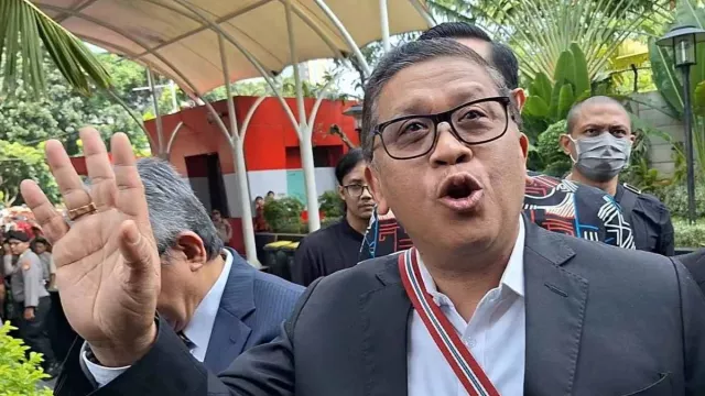 Hasto Kristiyanto Penuhi Panggilan KPK, Diperiksa Sebagai Tersangka - GenPI.co