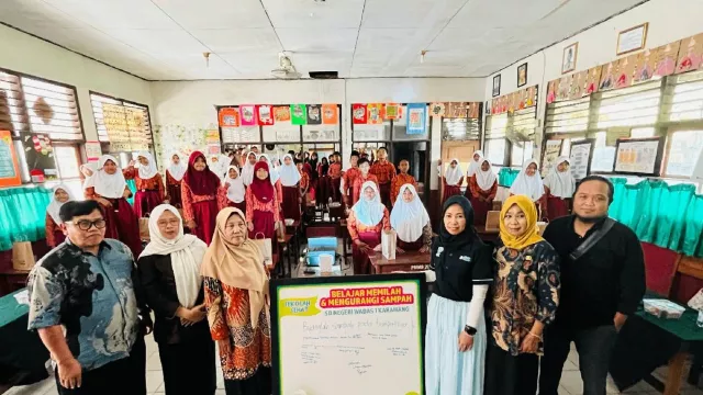 Unicharm Adakan Edukasi Pemilahan Sampah di Sekolah Dasar - GenPI.co