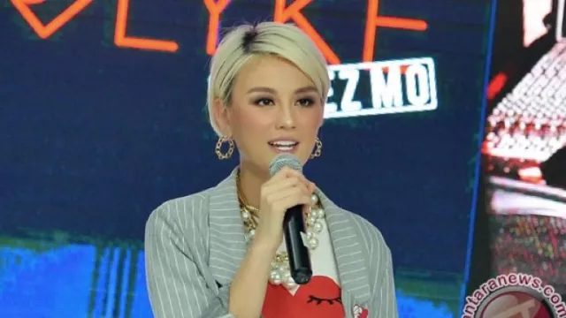 Ari Bias Heran Agnez Mo Baru Sekarang Muncul - GenPI.co