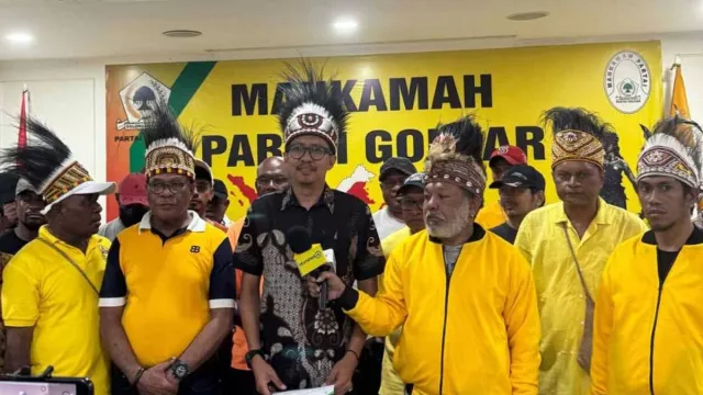 Disebut Ganti Ketua DPRP Tanpa Prosedur, Bahlil Digugat ke Mahkamah Golkar - GenPI.co