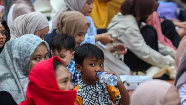 Kolaborasi Jangka Panjang dengan Masjid Istiqlal, Le Minerale Disanjung - GenPI.co