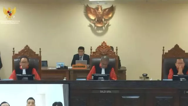 Cabut Permohonan di MK soal Caleg Putra Daerah, Mahasiswa Semarang: Kurang Data - GenPI.co